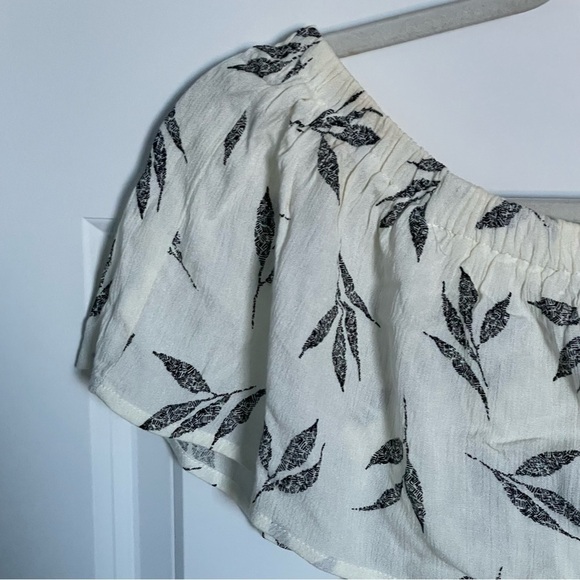 Baltic Born Leaf Print Off Shoulder Maxi Dress 18964 - Picture 8 of 14